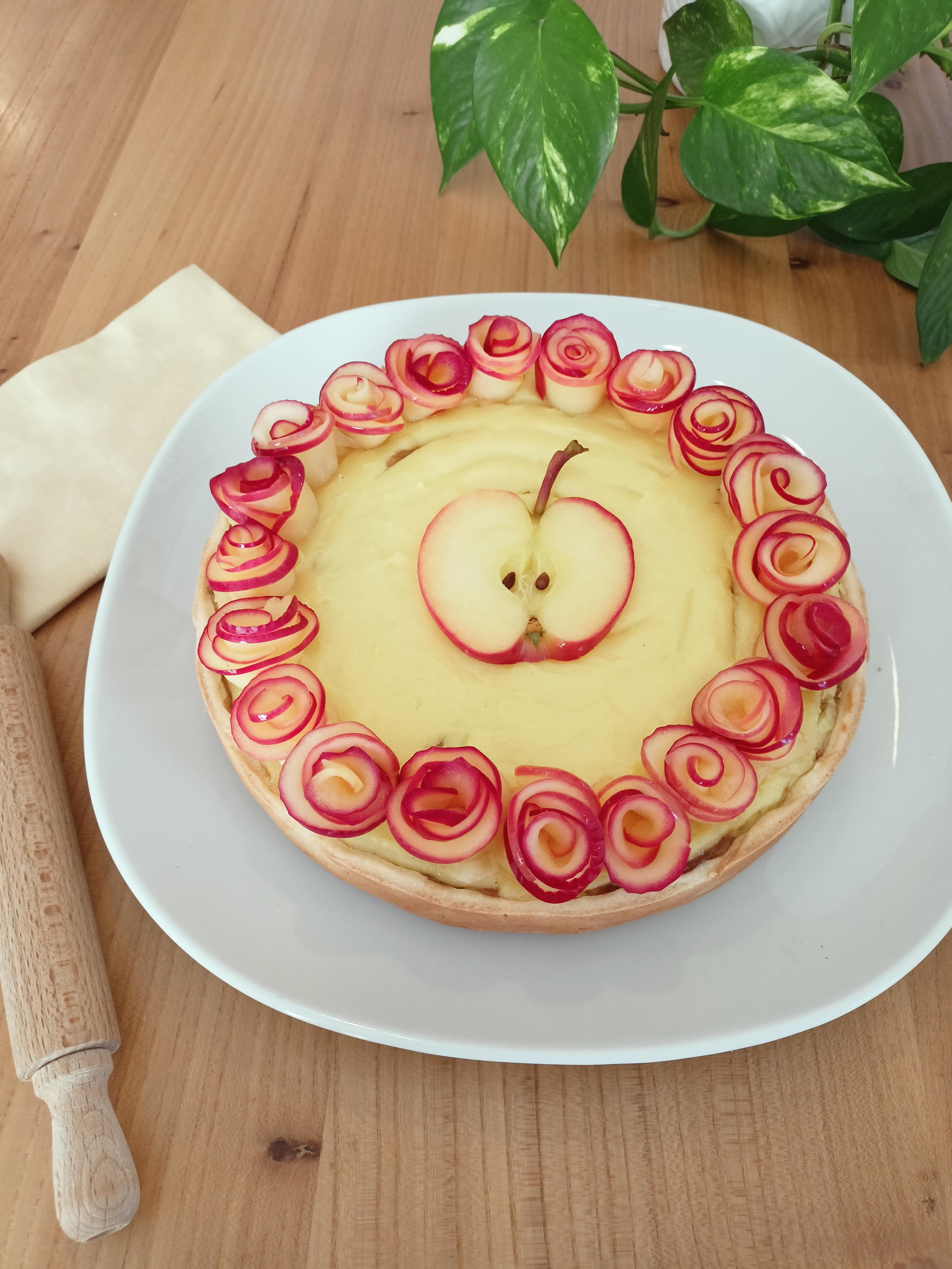 CROSTATA DI MELE ALLA LUCIA