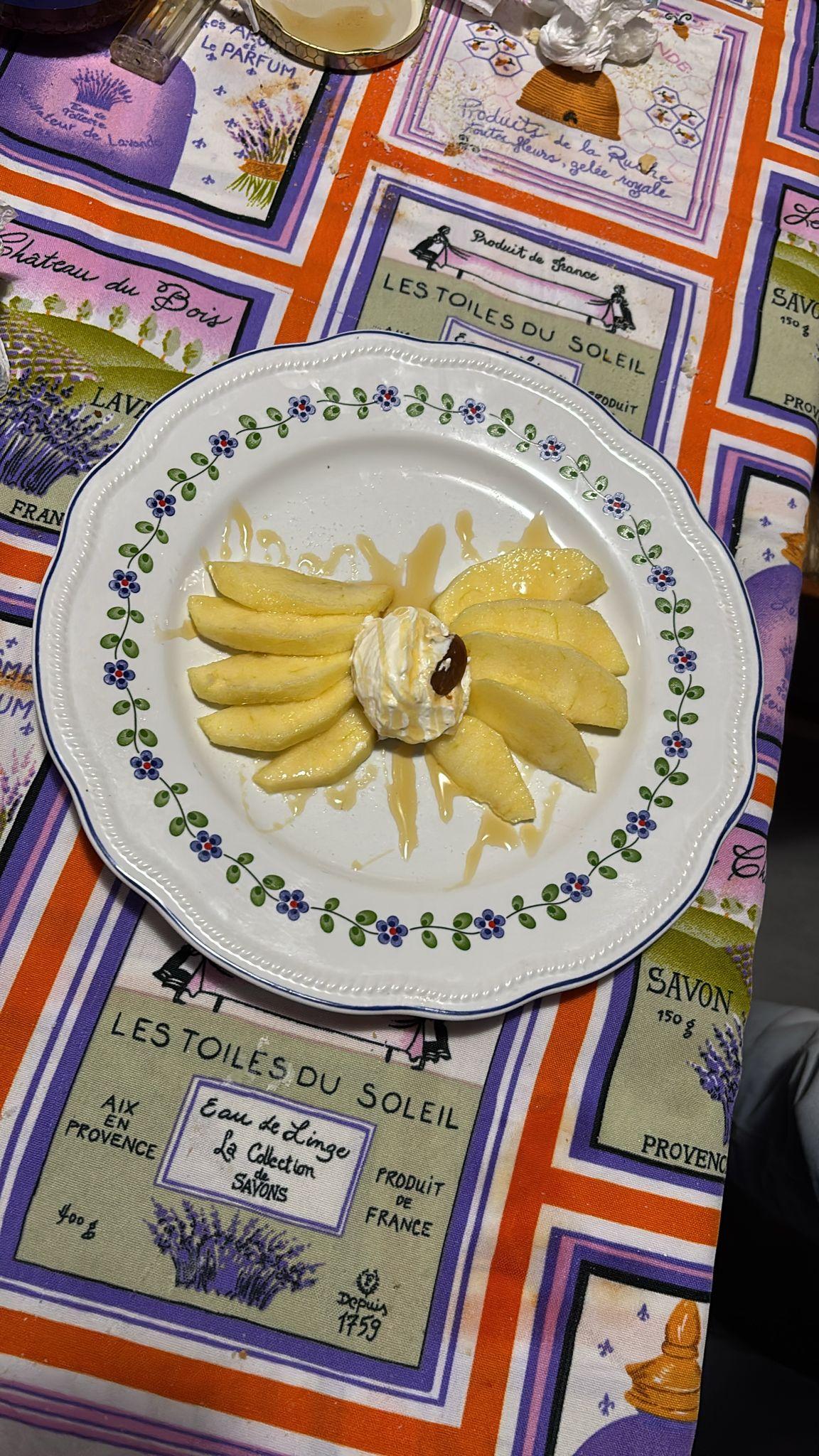 Farfalla di mele con cuore di mascarpone e miele