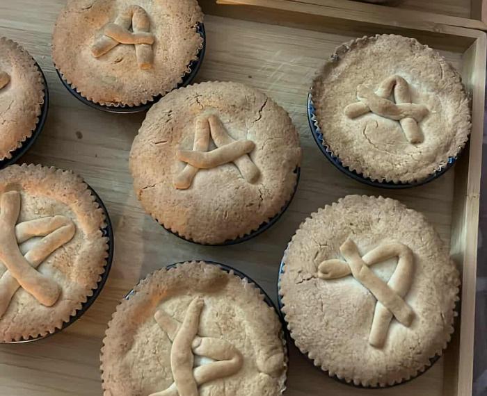 Crostatine cuor di mela