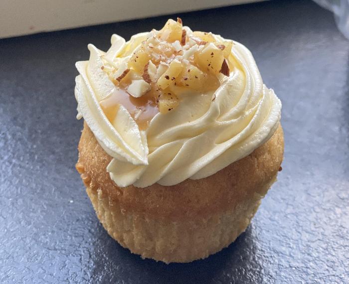 Apple cupcake with gingerbread spice