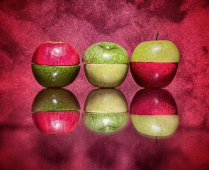 Diferentes, pero manzanas